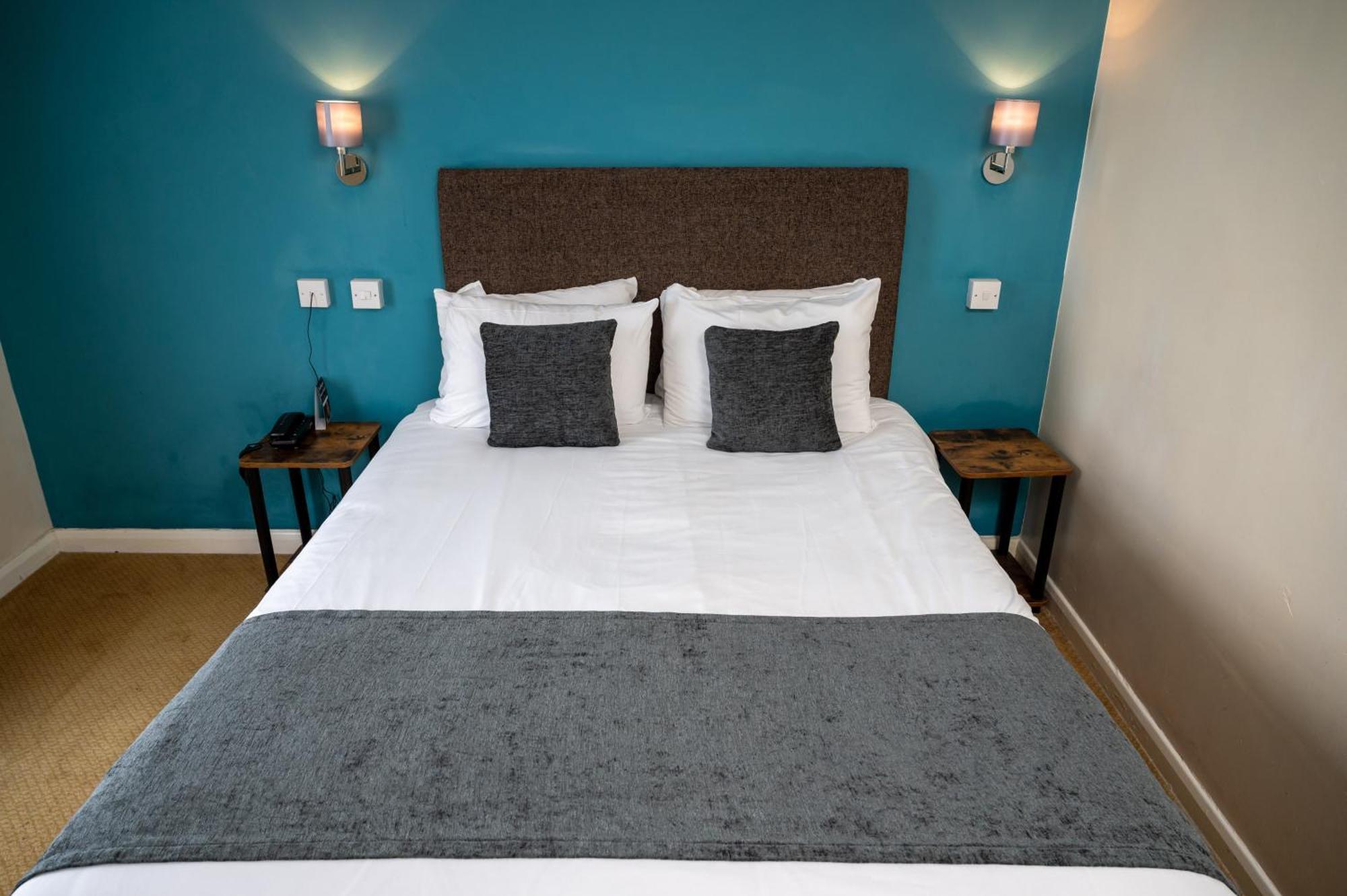 Rising Sun Hotel By Greene King Inns Cheltenham Luaran gambar