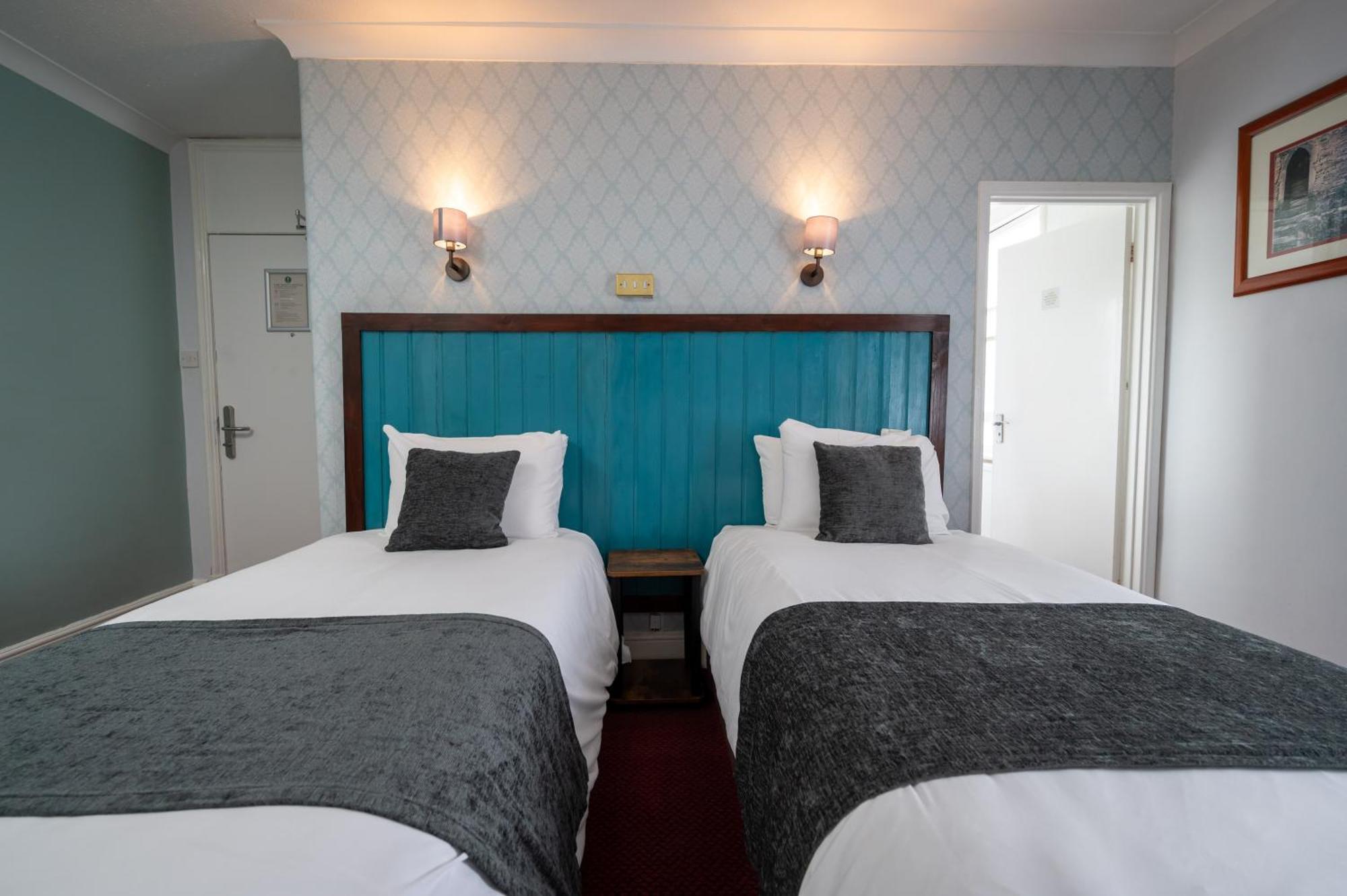 Rising Sun Hotel By Greene King Inns Cheltenham Luaran gambar
