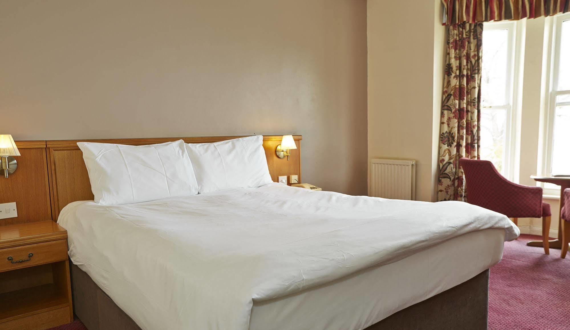 Rising Sun Hotel By Greene King Inns Cheltenham Luaran gambar